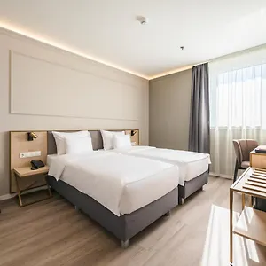 4* Hotel Expo Tower By Mellow Mood
