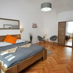  Apartment Pr Apartman Hungary